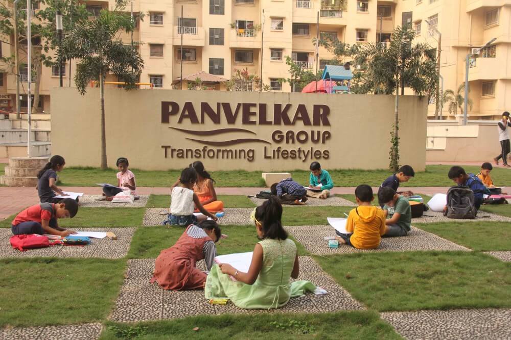 Childrens are sitting in garden